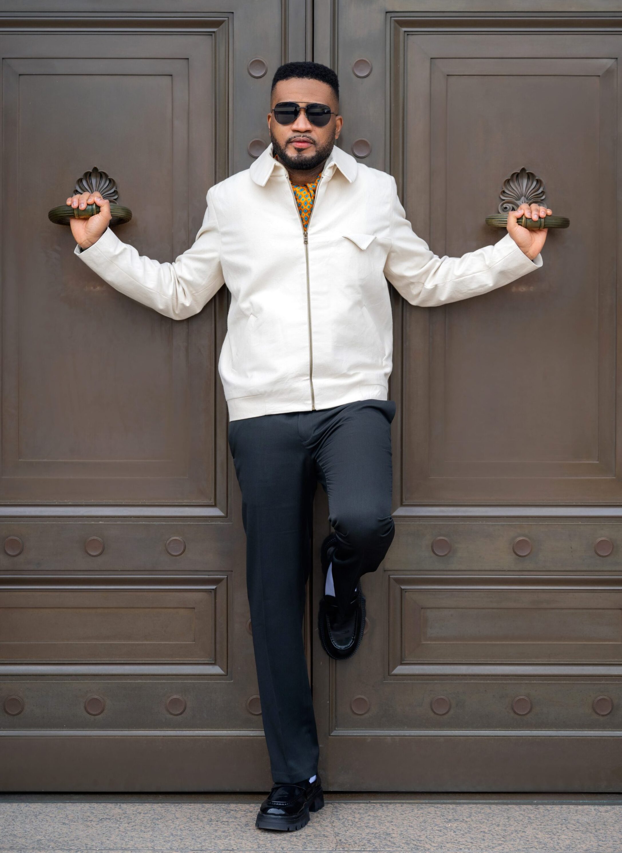 The TESSLETIC Harrington I Jacket brings understated luxury to a timeless menswear silhouette. Crafted from full cotton denim in a soft cream tone, the jacket balances refined tailoring with relaxed athletic ease. It’s designed for the modern professional whose style is quiet but unmistakably intentional. The fabric carries an organic texture that adds personality and distinction to the garment.